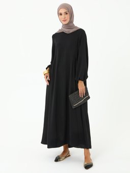Büzgü Detaylı Bol Kesim Aerobin Siyah Elbise