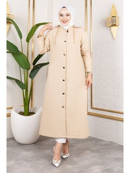 Kapüşonlu Zincir Detaylı Kapitone Bej Kap