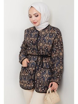 Desenli Düğmeli Kapitone Siyah Ceket