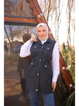 Belden Lastikli Çıtçıtlı Dört Cepli Kapitone Siyah Yelek 46)