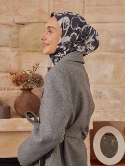 Vıola Desen Pamuk İpek Lacivert Eşarp