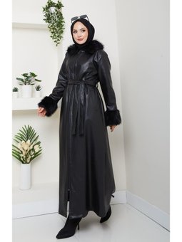 Kürk Detaylı Uzun Astarlı Siyah Kap