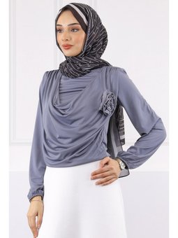 Gri Çiçek Aksesuarlı Sandy Bluz