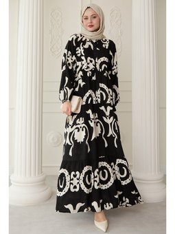 Büyük Zincir Desenli Siyah Elbise