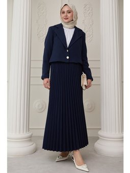 İki Düğmeli Ceketli Piliseli Etekli Lacivert Takım