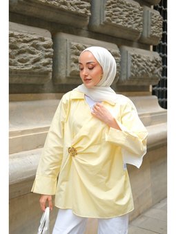 Broş Detay Poplin Sarı Gömlek