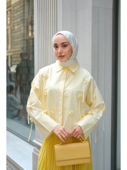 Çicek Desenli Sarı Gömlek