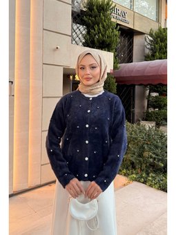 Taşlı Çiçek Düğmeli Lacivert Hırka