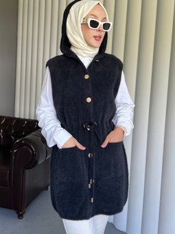 Kapüşonlu Cepli Beli Bağlamalı Sakallı Siyah Yelek