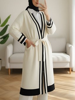 Yakası Ve Kol Manşeti Şeritli Triko Siyah Hırka