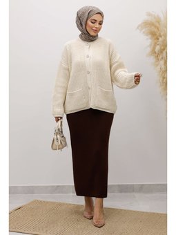 Yumuşak Dokulu Düğmeli Triko Bej Hırka