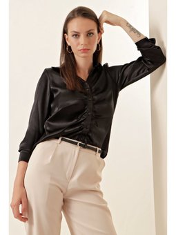 Büzgülü Saten Siyah Gömlek