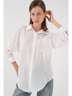 Nakışlı Oversize Beyaz Gömlek