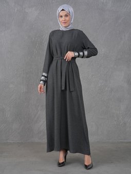 Melanjlı Kumaş Manşet Payet Garnili Antrasit Elbise