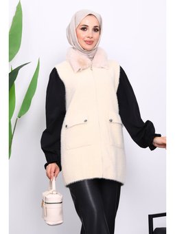 Krem Yaka Kürklü Cepli Triko Yelek