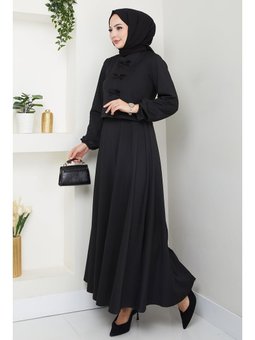 Etekli Fiyonk Detaylı Siyah Takım