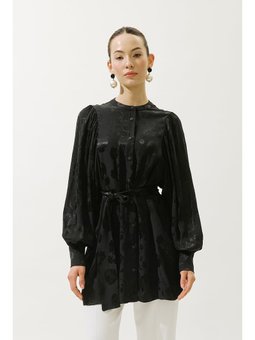 Jakarlı Saten Siyah Gömlek