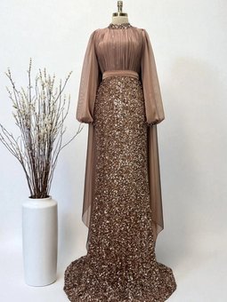 Şifon Pelerin Detaylı Eteği Boncuk İşlemeli Büyük Beden Kahverengi Abiye Elbise