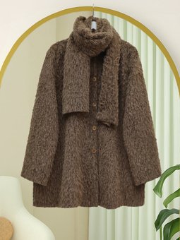 Atkı Detaylı Önü Düğmeli Sakallı Taba Ceket