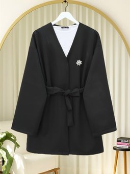 Broş Detaylı Beli Kuşaklı Scuba Siyah Ceket