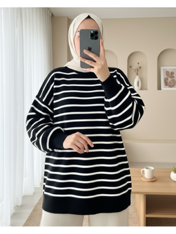 Dik Yaka Balon Kol Triko Siyah Tunik