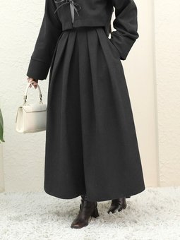 Pileli Fermuarlı Kaşe Siyah Etek