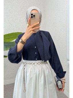 Fular Yakalı Lacivert Gömlek