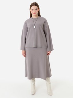 Yumuşak Tuşeli Dikiş Detaylı Bluz & Etek Büyük Beden Koyu Gri Takım