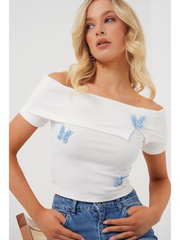 Madonna Yaka Kelebek Detaylı Beyaz Bluz