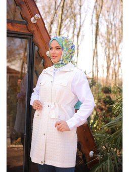 Belden Lastikli Çıtçıtlı Dört Cepli Kapitone Krem Yelek 46)