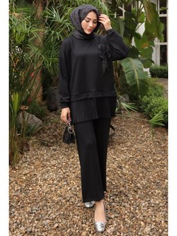 Siyah Pantolon Etek Ucu Pileli Tunik lu Takım