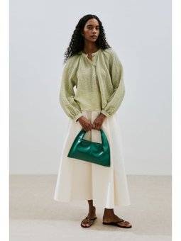 Dokulu Yakası Düğmeli Yeşil Bluz