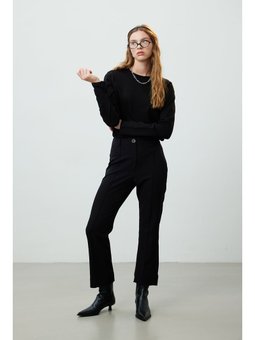 Düz Kesim Kumaş Siyah Pantolon