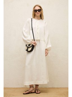 Keten Bağcık Detaylı Ekru Bluz