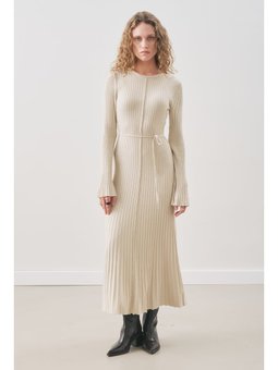 Kloş Etekli Lastik Örgü Bej Elbise