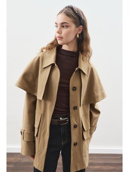 Pelerin Detaylı Parka Ceket Kamel