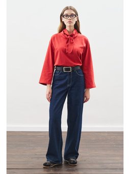 Yüksek Yaka Bağlamalı Kırmızı Bluz