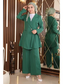 Kuşak Detaylı Zümrüt Yeşili Takım
