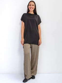 Kolsuz Dokuma Bisiklet Yaka Siyah Tunik