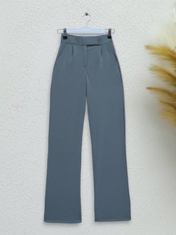 Beli Cırtlı Likralı Gri Pantolon