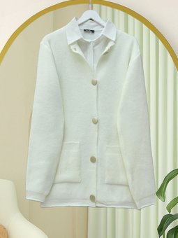 Önü Düğmeli Çift Cepli Yumoş Triko Beyaz Hırka