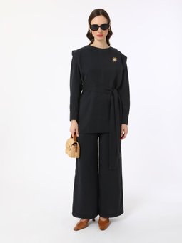 Modal Kumaş Bağlama Detaylı Broşlu İkili Exclusive Takım Siyah