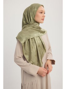 Jakarlı Parlak Saten Yeşil Eşarp 110x110cm