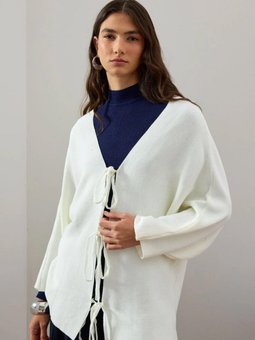 Fiyonklu Triko Ekru Ceket