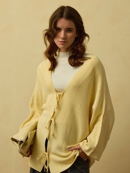 Fiyonklu Triko Tereyağ Sarısı Ceket