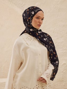 Soft Flowers Desen Rami Lacivert Şal