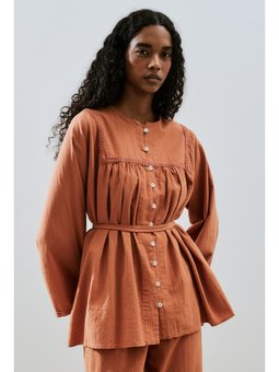 Dokulu İşlemeli Tarçın Gömlek