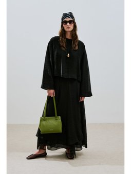 Katlı Fırfırlı Uzun Siyah Etek