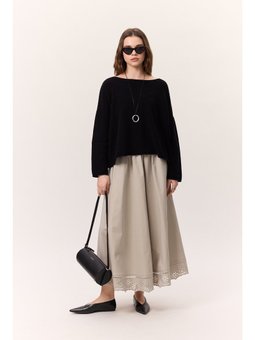 Nakış Detaylı Geniş Etek Taş