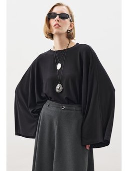 Pelerin Tarz Siyah Bluz